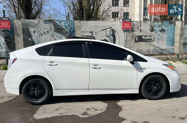 Хетчбек Toyota Prius 2014 в Києві