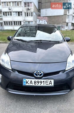 Хетчбек Toyota Prius 2012 в 