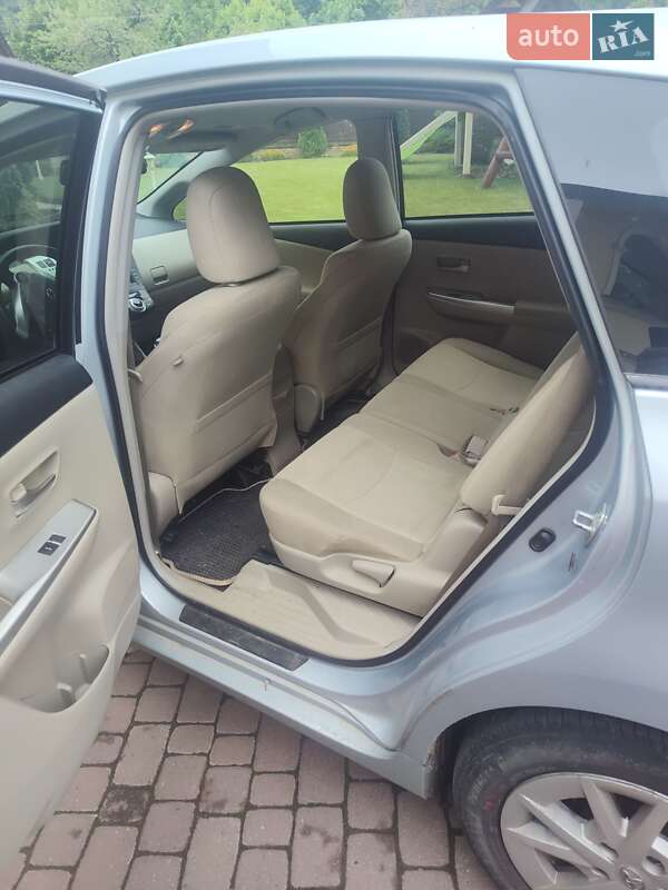 Хэтчбек Toyota Prius 2012 в Косове