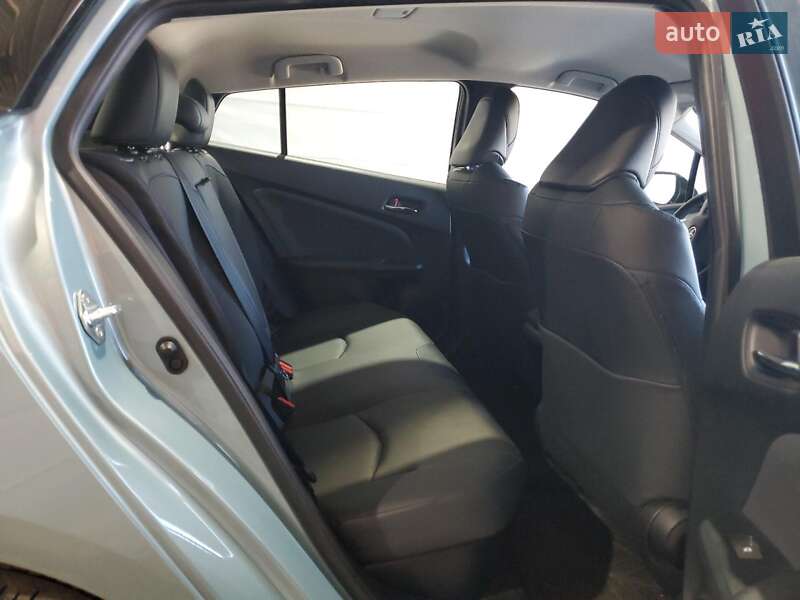 Хэтчбек Toyota Prius 2018 в Львове