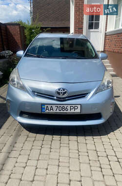 Хетчбек Toyota Prius 2012 в Хотові