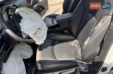 Хетчбек Toyota Prius 2022 в 