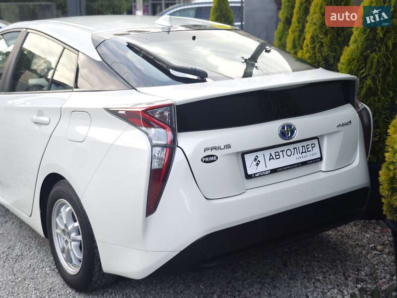 Хэтчбек Toyota Prius 2016 в Одессе