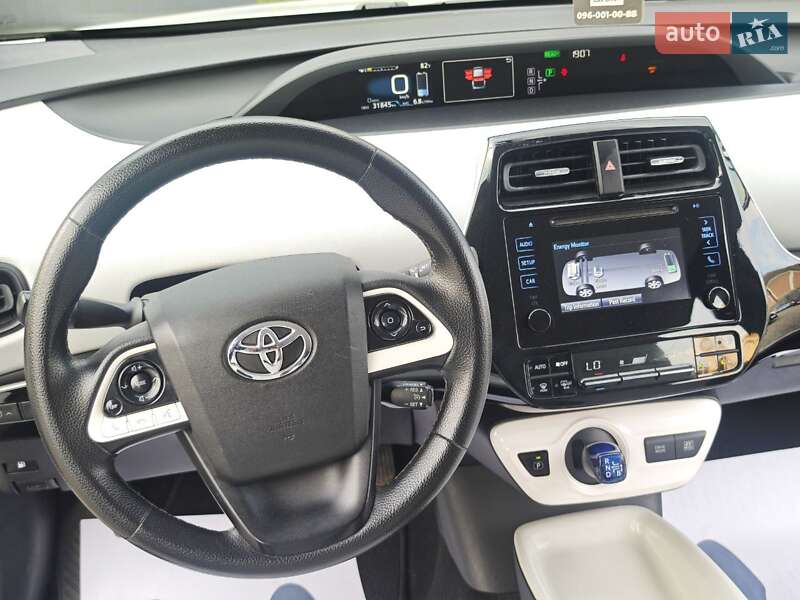 Хэтчбек Toyota Prius 2016 в Одессе