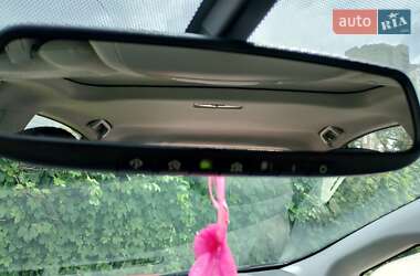 Хэтчбек Toyota Prius 2014 в 