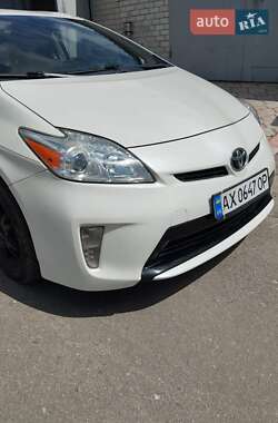 Хэтчбек Toyota Prius 2014 в Харькове