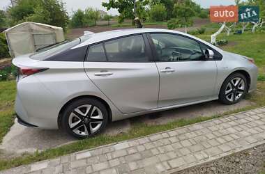 Хетчбек Toyota Prius 2016 в Фастові