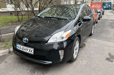 Хэтчбек Toyota Prius 2014 в Киеве