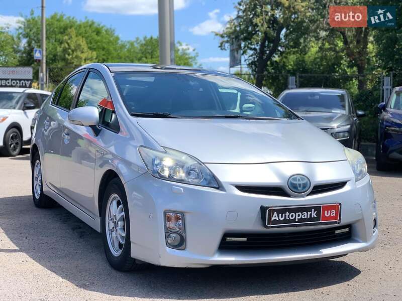 Хэтчбек Toyota Prius 2010 в Виннице