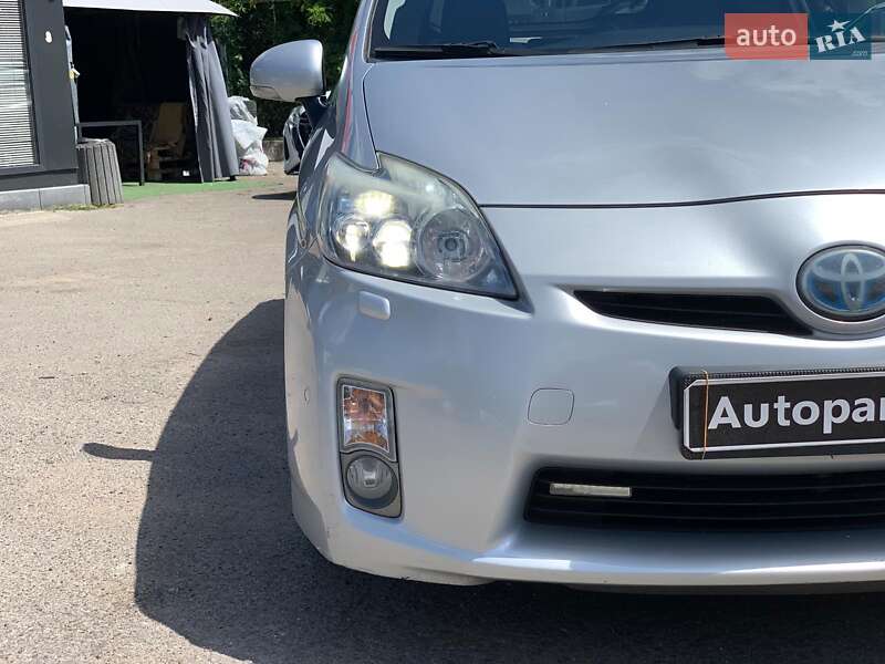 Хэтчбек Toyota Prius 2010 в Виннице