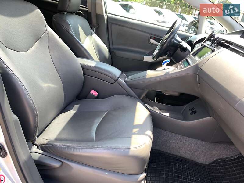 Хэтчбек Toyota Prius 2010 в Виннице