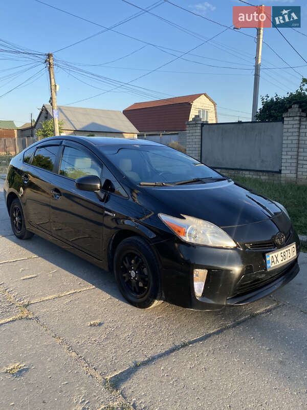 Хэтчбек Toyota Prius 2015 в Одессе