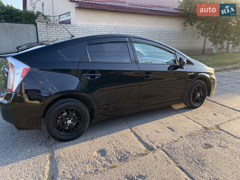 Хэтчбек Toyota Prius 2015 в Одессе