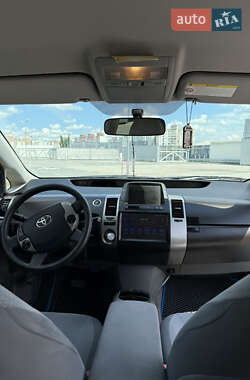 Хетчбек Toyota Prius 2005 в 