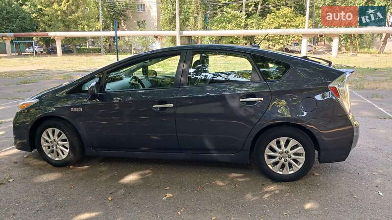 Хэтчбек Toyota Prius 2013 в Одессе
