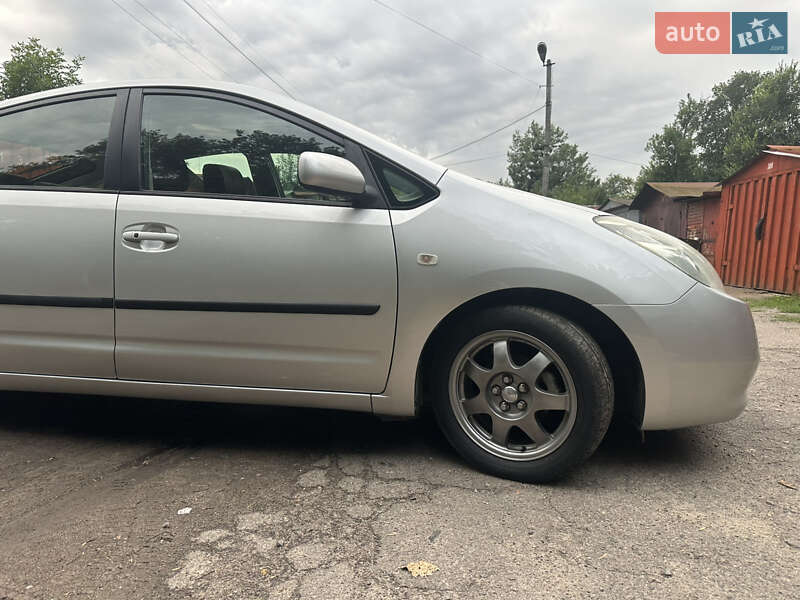 Хетчбек Toyota Prius 2005 в Луцьку
