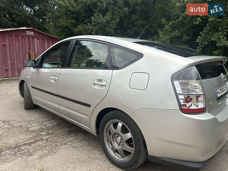 Хетчбек Toyota Prius 2005 в Луцьку