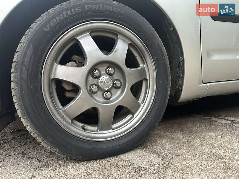 Хетчбек Toyota Prius 2005 в Луцьку
