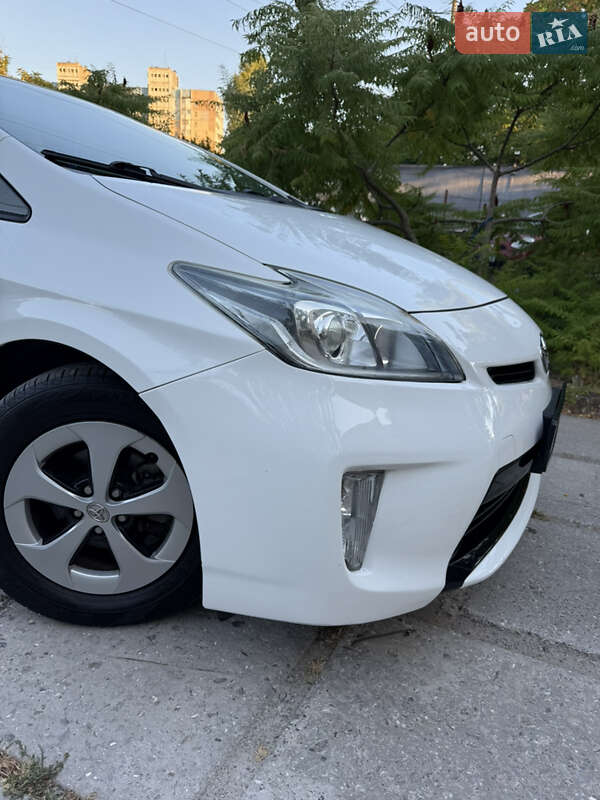 Хэтчбек Toyota Prius 2014 в Одессе