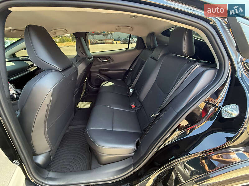 Хэтчбек Toyota Prius 2023 в Кривом Роге