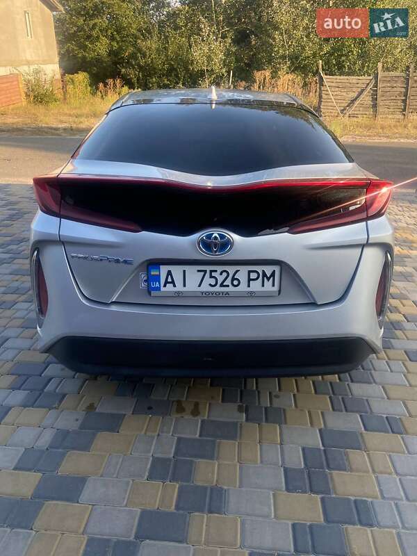 Хэтчбек Toyota Prius 2019 в Вышгороде