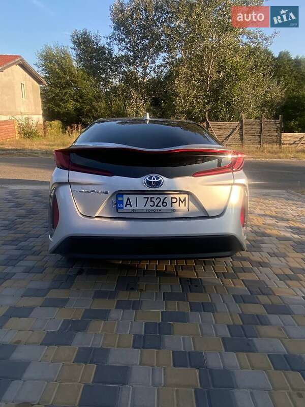 Хэтчбек Toyota Prius 2019 в Вышгороде