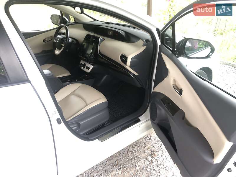 Хэтчбек Toyota Prius 2018 в Ровно фото 37 Хэтчбек Toyota Prius 2018 в Ровно