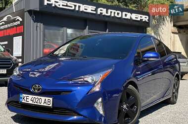 Хэтчбек Toyota Prius 2016 в Днепре
