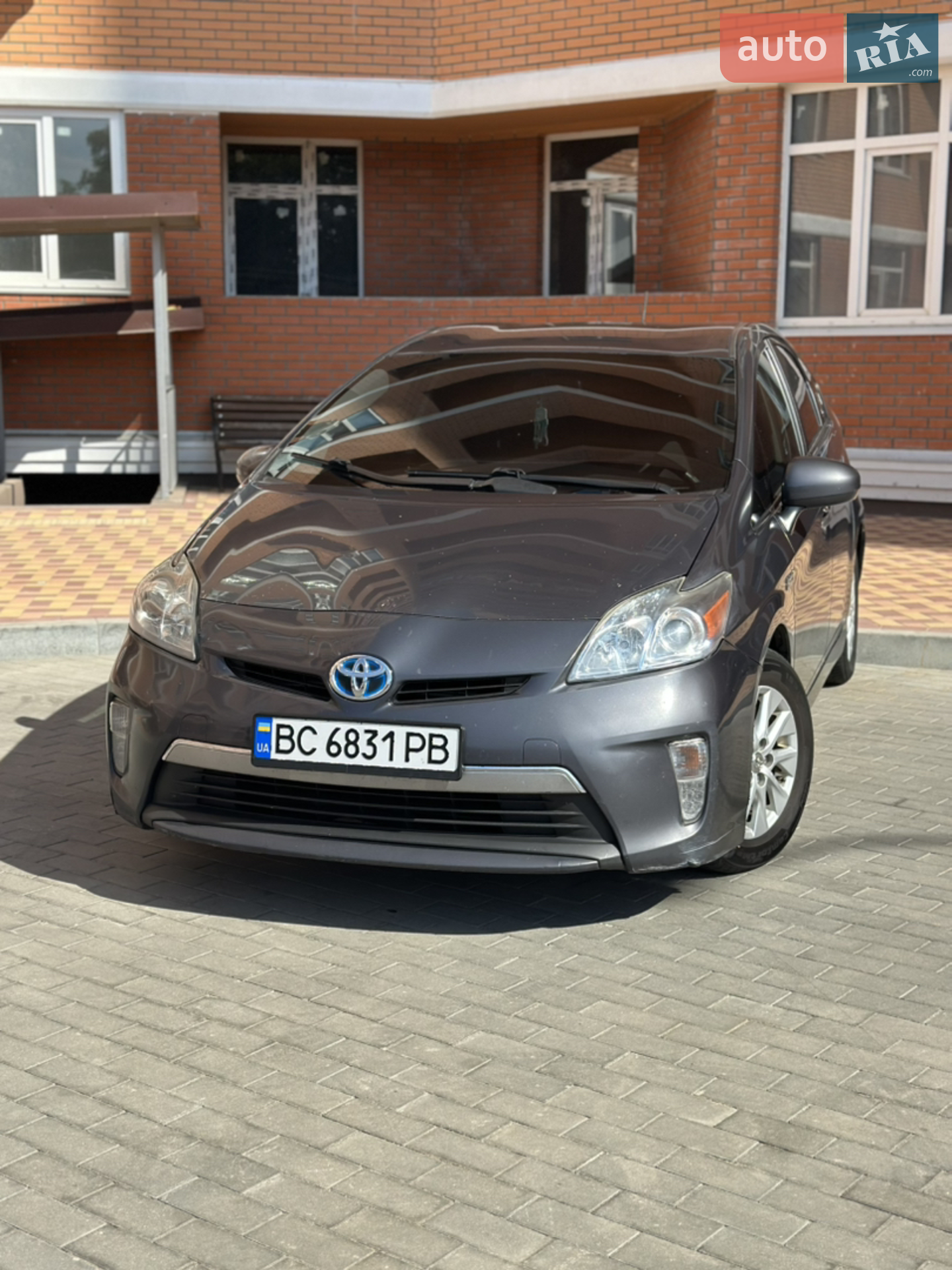 2013 Toyota Prius - мініатюра 2