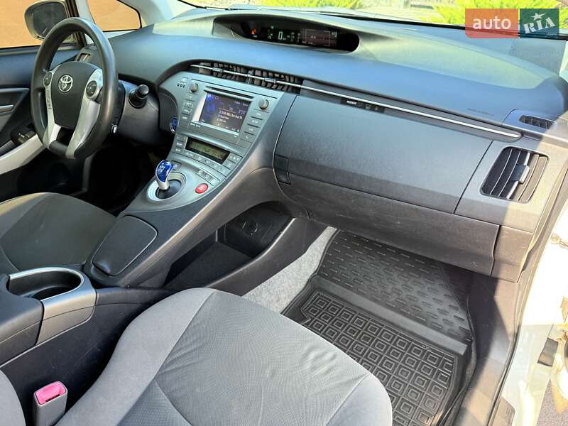 Хетчбек Toyota Prius 2012 в Києві