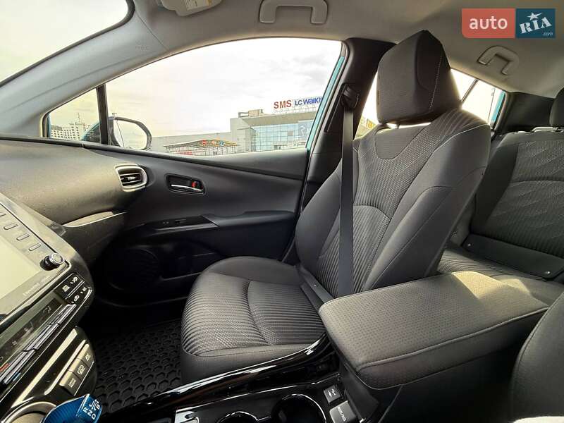 Хетчбек Toyota Prius 2019 в Кривому Розі