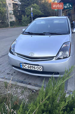 Хэтчбек Toyota Prius 2006 в Ужгороде