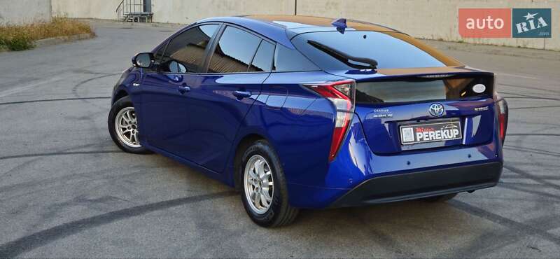 Хетчбек Toyota Prius 2018 в Києві