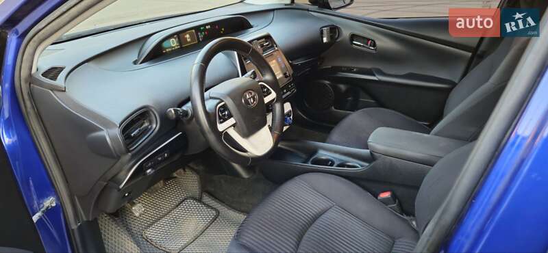 Хетчбек Toyota Prius 2018 в Києві