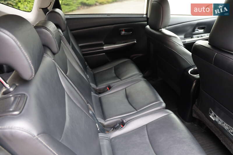 Хетчбек Toyota Prius 2016 в Луцьку