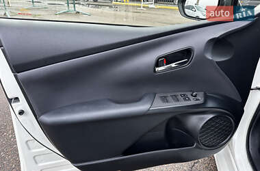 Хэтчбек Toyota Prius 2021 в Киеве
