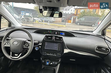 Хэтчбек Toyota Prius 2021 в Киеве