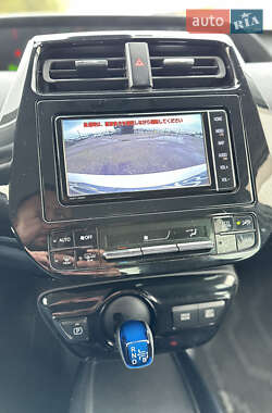 Хэтчбек Toyota Prius 2021 в Киеве