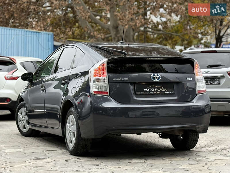 Хэтчбек Toyota Prius 2010 в Одессе