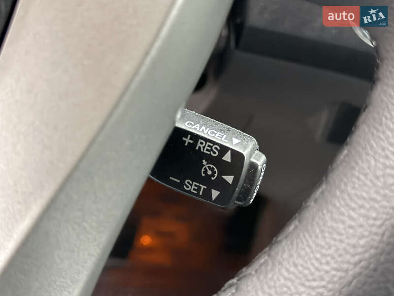 Хэтчбек Toyota Prius 2010 в Одессе