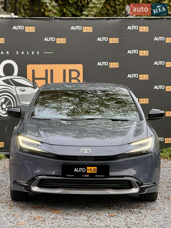 Хэтчбек Toyota Prius 2024 в Харькове