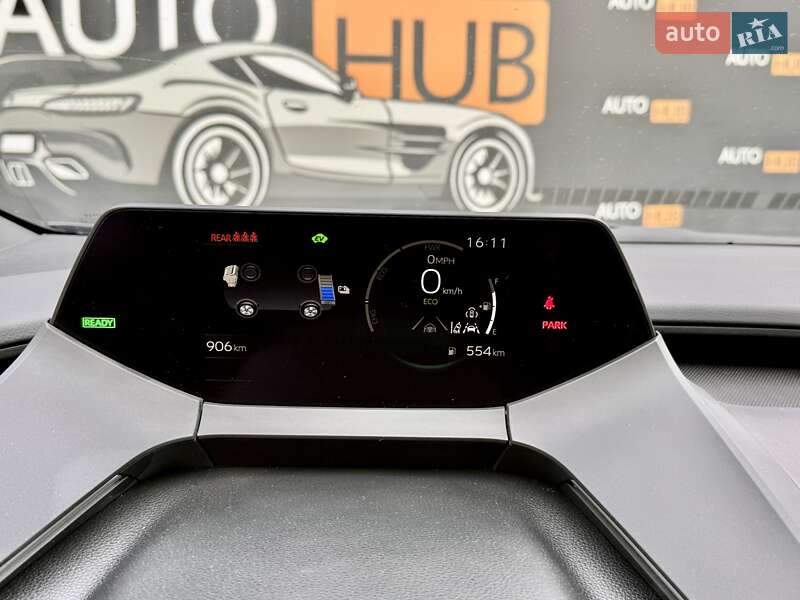 Хэтчбек Toyota Prius 2024 в Харькове