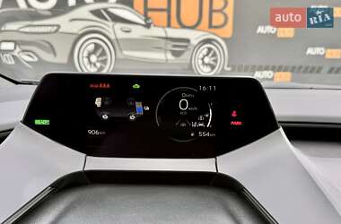 Хэтчбек Toyota Prius 2024 в 