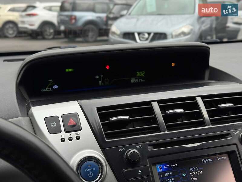 Хетчбек Toyota Prius 2012 в Києві фото 24 Хетчбек Toyota Prius 2012 в Києві