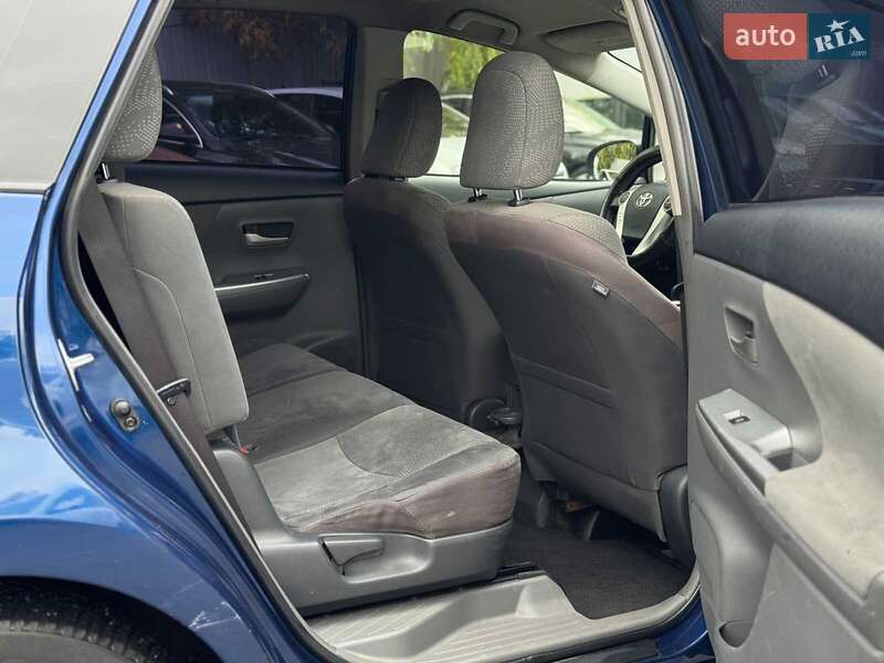 Хетчбек Toyota Prius 2012 в Києві фото 39 Хетчбек Toyota Prius 2012 в Києві