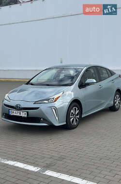 Хэтчбек Toyota Prius 2019 в 