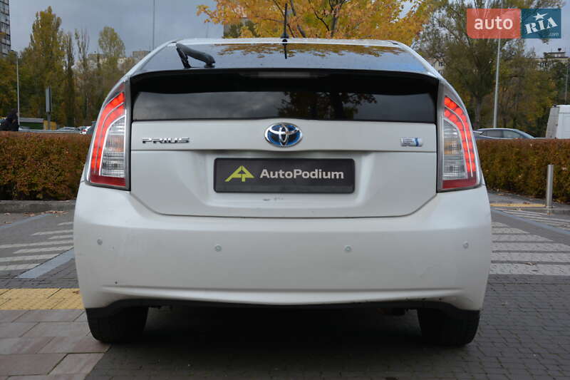 Хэтчбек Toyota Prius 2013 в Киеве