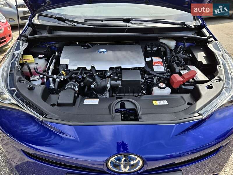 Хэтчбек Toyota Prius 2018 в Одессе