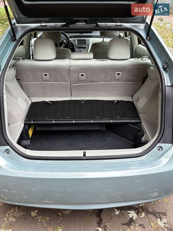 Хэтчбек Toyota Prius 2013 в Киеве фото 11 Хэтчбек Toyota Prius 2013 в Киеве