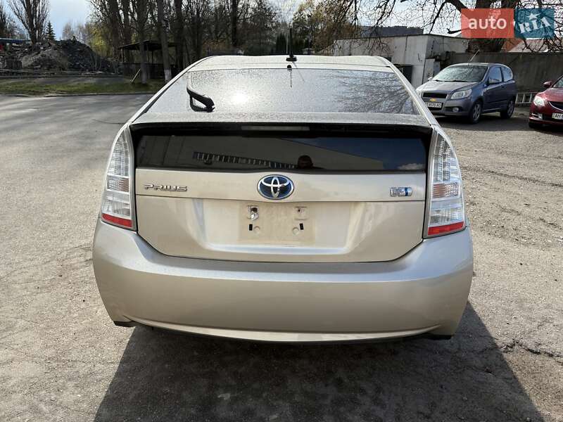 Хэтчбек Toyota Prius 2011 в Киеве фото 5 Хэтчбек Toyota Prius 2011 в Киеве